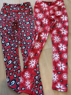 Two pairs of Georgia bulldogs girls size 6 zoozatz leggings
